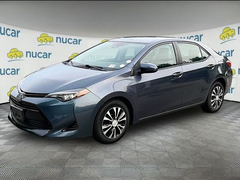 Certified 2017 Toyota Corolla LE FWD image 3