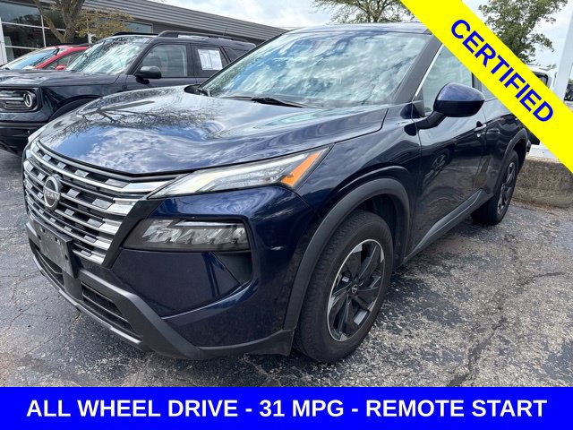Used 2024 Nissan Rogue SV AWD/4WD image 2
