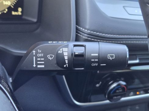 Used 2025 Nissan Rogue SL image 28