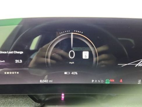 Used 2024 Lucid Air Touring image 37