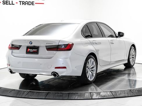 Used 2023 BMW 330i Sedan w/ Premium Package RWD image 10