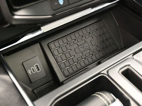 New 2025 Ford F150 Lightning Platinum image 19