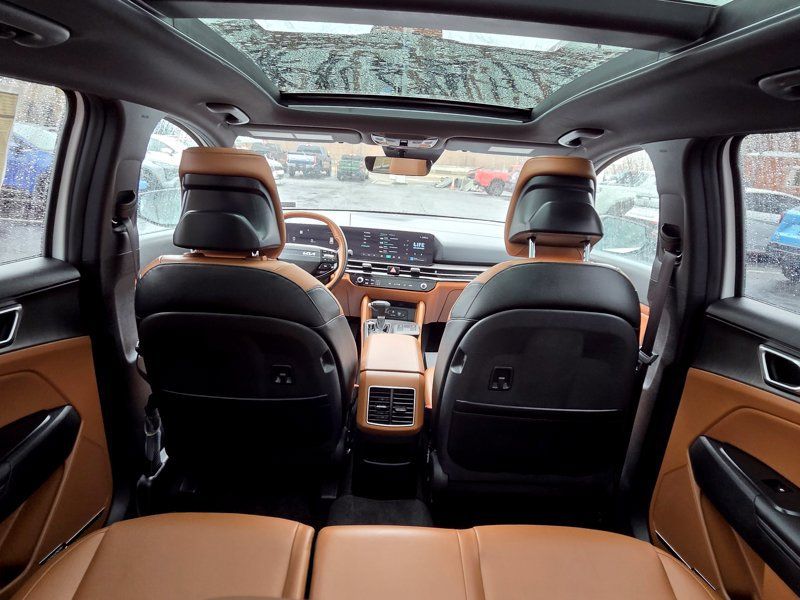 Certified 2026 Kia Sportage X-Line w/ X-Line Technology Package AWD/4WD image 11