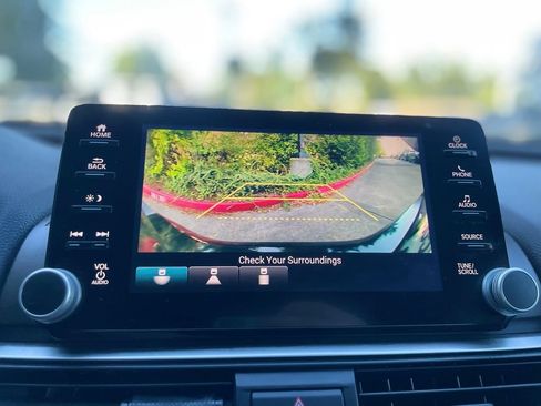 Used 2018 Honda Accord Sport image 19