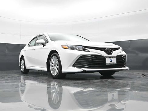 Used 2020 Toyota Camry LE w/ Cold Weather Package AWD/4WD image 27