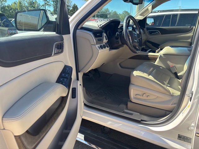 Used 2019 GMC Yukon Denali w/ Denali Ultimate Package AWD/4WD image 12