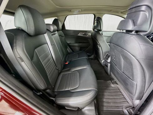Used 2024 Kia Sportage SX image 28