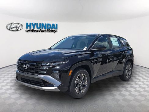 New 2026 Hyundai Tucson Blue SE FWD image 1
