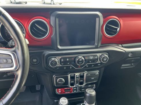 Used 2021 Jeep Wrangler Unlimited Rubicon image 18