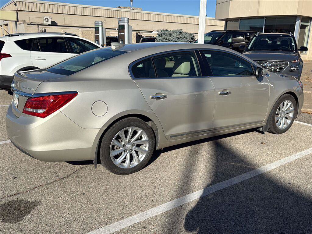 Used 2015 Buick LaCrosse Leather w/ Experience Buick Package FWD image 8