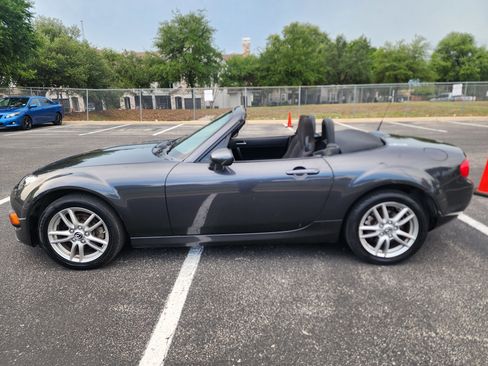 Used 2014 MAZDA MX-5 Miata Sport RWD image 24