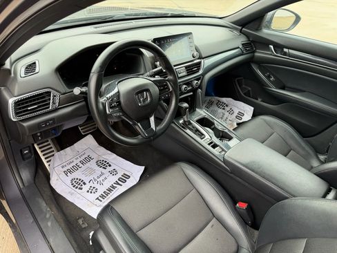 Used 2018 Honda Accord Sport image 14