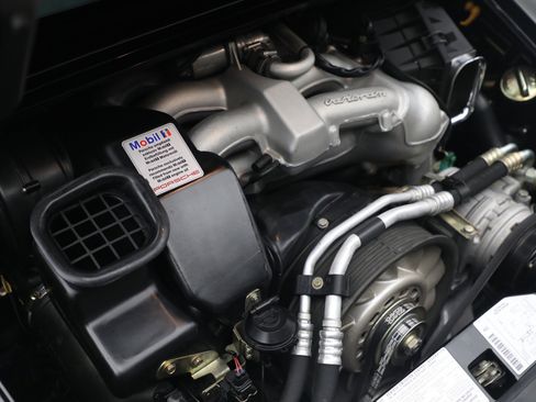 Used 1997 Porsche 911 Carrera image 21