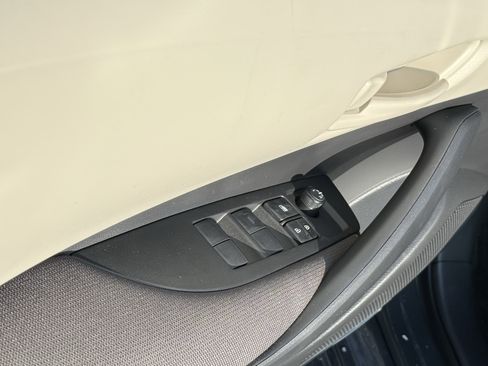 Used 2026 Toyota Corolla LE image 21