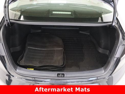 Used 2024 Toyota Corolla LE image 28