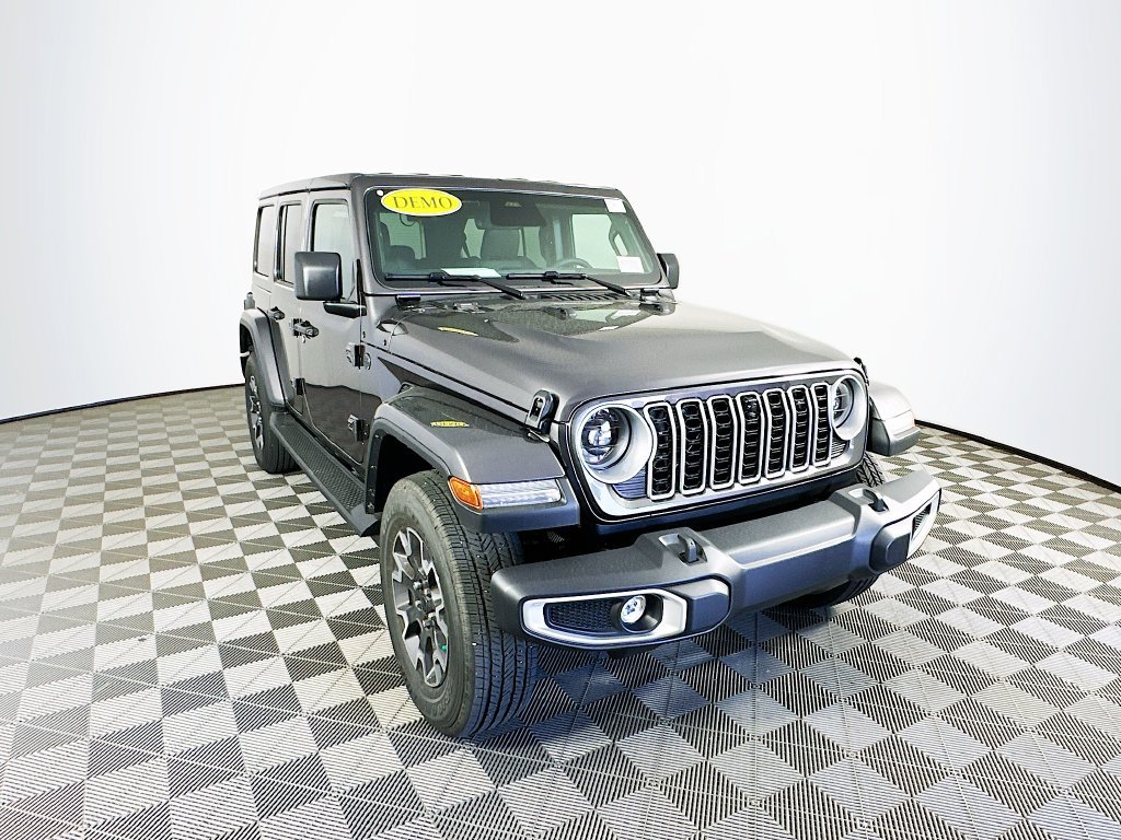New 2026 Jeep Wrangler Unlimited Sahara AWD/4WD image 2