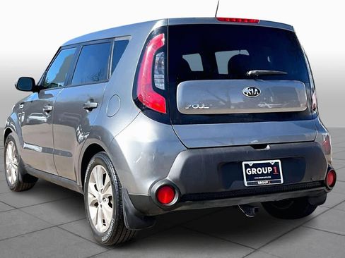 Used 2015 Kia Soul + image 12