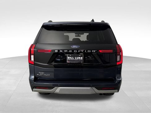 Used 2025 Ford Expedition Platinum w/ Driver's Package AWD/4WD image 8