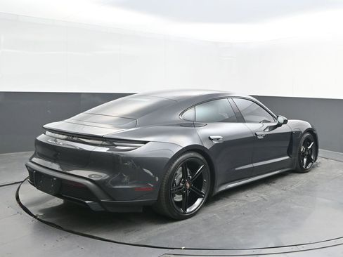 Certified 2020 Porsche Taycan Turbo image 7