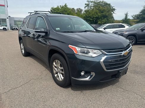Used 2020 Chevrolet Traverse LT AWD/4WD image 9