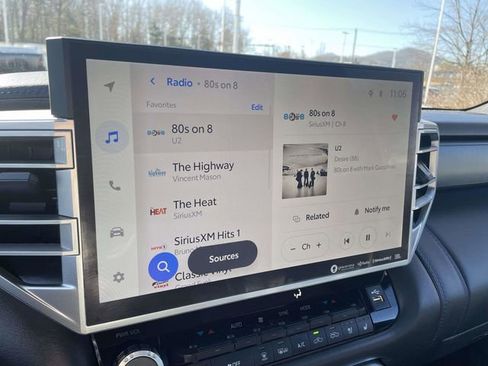 Used 2024 Toyota Tundra Platinum image 28