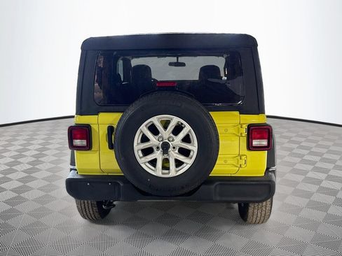 Used 2023 Jeep Wrangler Sport AWD/4WD image 7