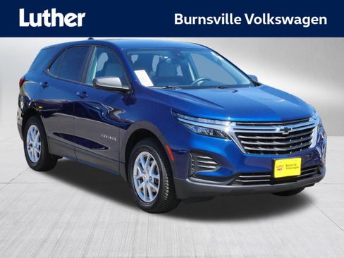 Used 2023 Chevrolet Equinox LS w/ LS Convenience Package AWD/4WD image 1