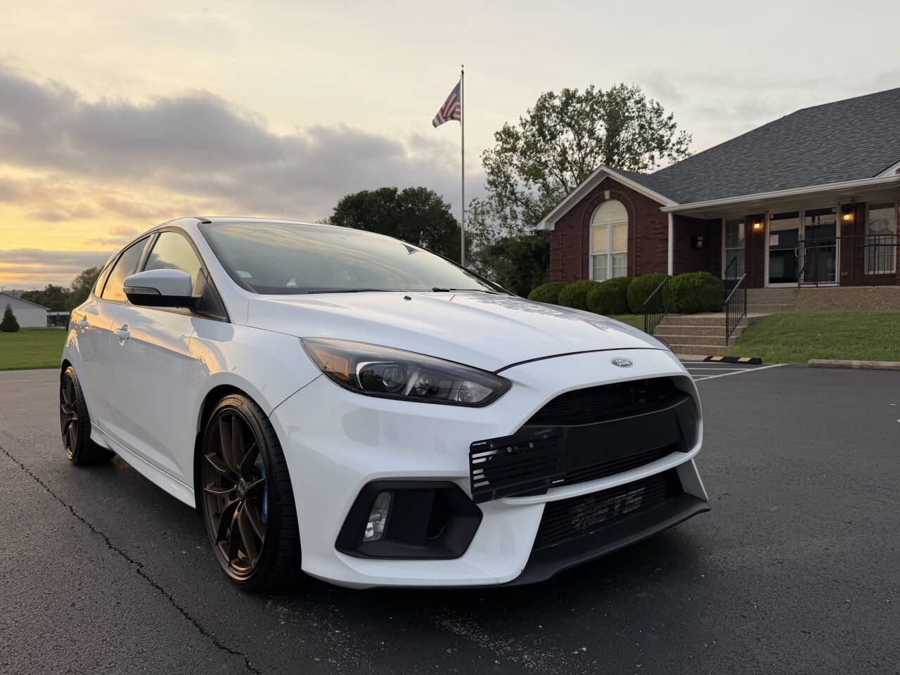 Used 2017 Ford Focus RS AWD/4WD image 8