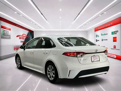 Used 2022 Toyota Corolla LE FWD image 5