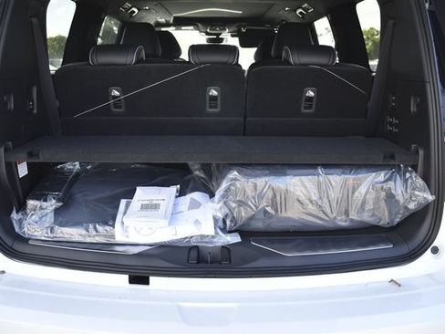 New 2027 INFINITI QX80 Autograph w/ Premium Cargo Package AWD/4WD image 35
