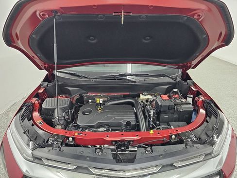 New 2026 Chevrolet Equinox LT w/ Convenience Package II FWD image 11