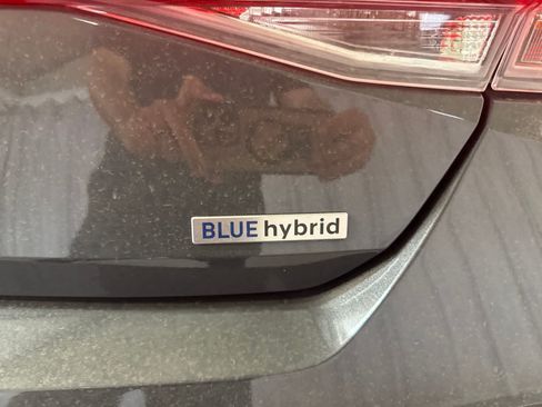Used 2026 Hyundai Elantra Hybrid FWD image 15