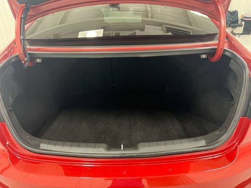 Used 2019 Hyundai Elantra SE FWD image 22