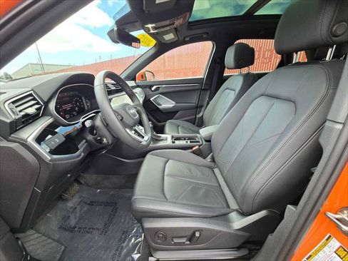 Certified 2025 Audi Q3 2.0T Premium Plus w/ Premium Plus Package AWD/4WD image 20