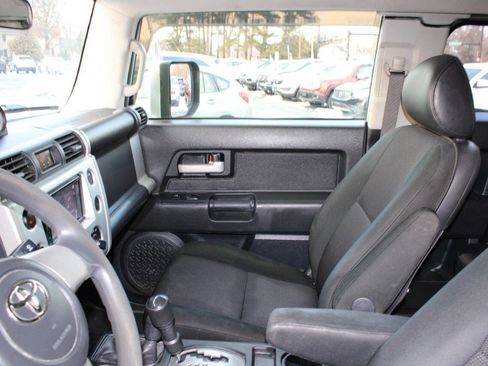 Used 2008 Toyota FJ Cruiser 4WD image 14