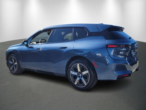 New 2026 BMW iX xDrive45 w/ Premium Package image 5