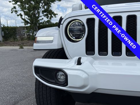 Used 2021 Jeep Wrangler Unlimited Sahara AWD/4WD image 9