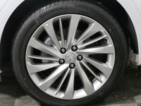 New 2026 Buick Envision Avenir image 13