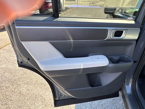 New 2026 Hyundai Santa Fe SE image 12