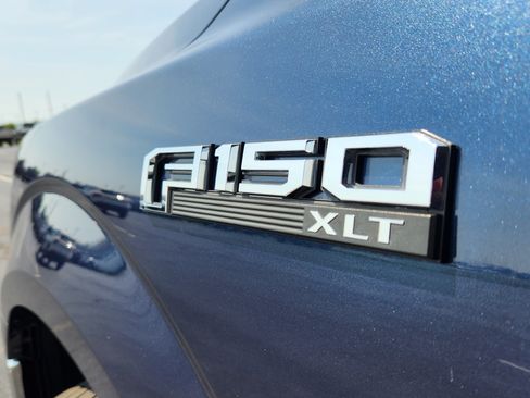 Used 2018 Ford F150 XLT AWD/4WD image 11