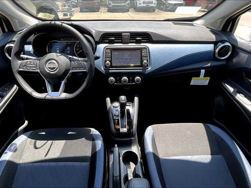 Used 2025 Nissan Versa SV w/ Trunk Package FWD image 5