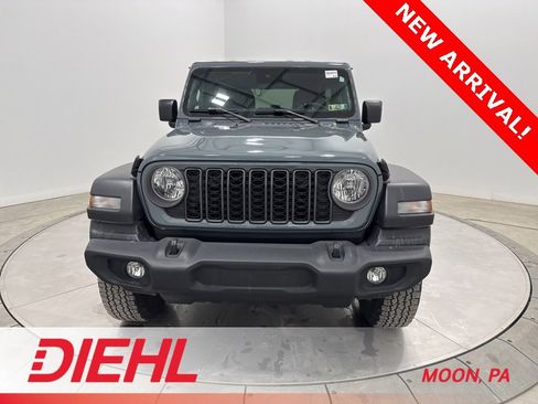 Used 2024 Jeep Wrangler Sport S image 2