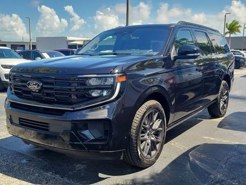 Used 2025 Ford Expedition Max Platinum w/ Stealth Performance Package AWD/4WD image 31