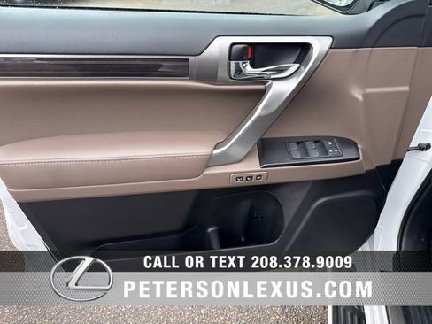 Used 2022 Lexus GX 460 Premium image 22