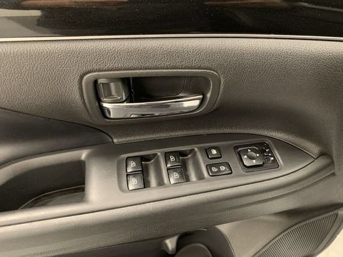 Used 2019 Mitsubishi Outlander SE AWD/4WD image 11