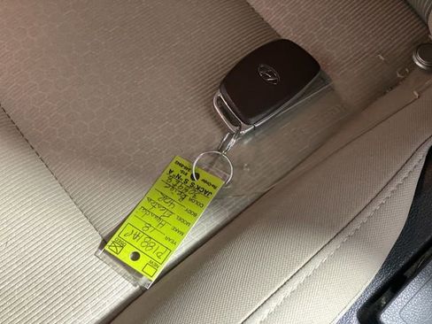 Used 2018 Hyundai Elantra Value Edition image 19