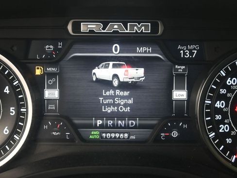 Used 2019 RAM 1500 Laramie image 12