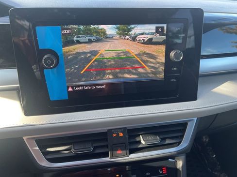 New 2025 Volkswagen Taos SE image 24