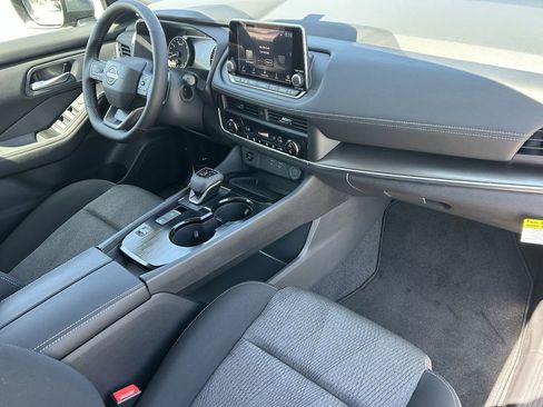 New 2026 Nissan Rogue SV image 8