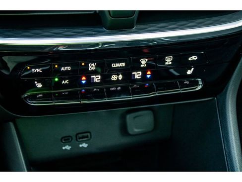 New 2026 Buick Encore GX Avenir w/ Avenir Technology Package image 33